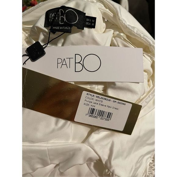 PATBO PLUNGE LACE SLEEVE MAXI DRESS - Picture 9 of 9